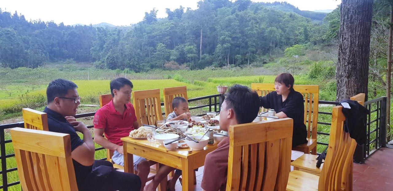 Bac Ha Threeland Homestay ภายนอก รูปภาพ