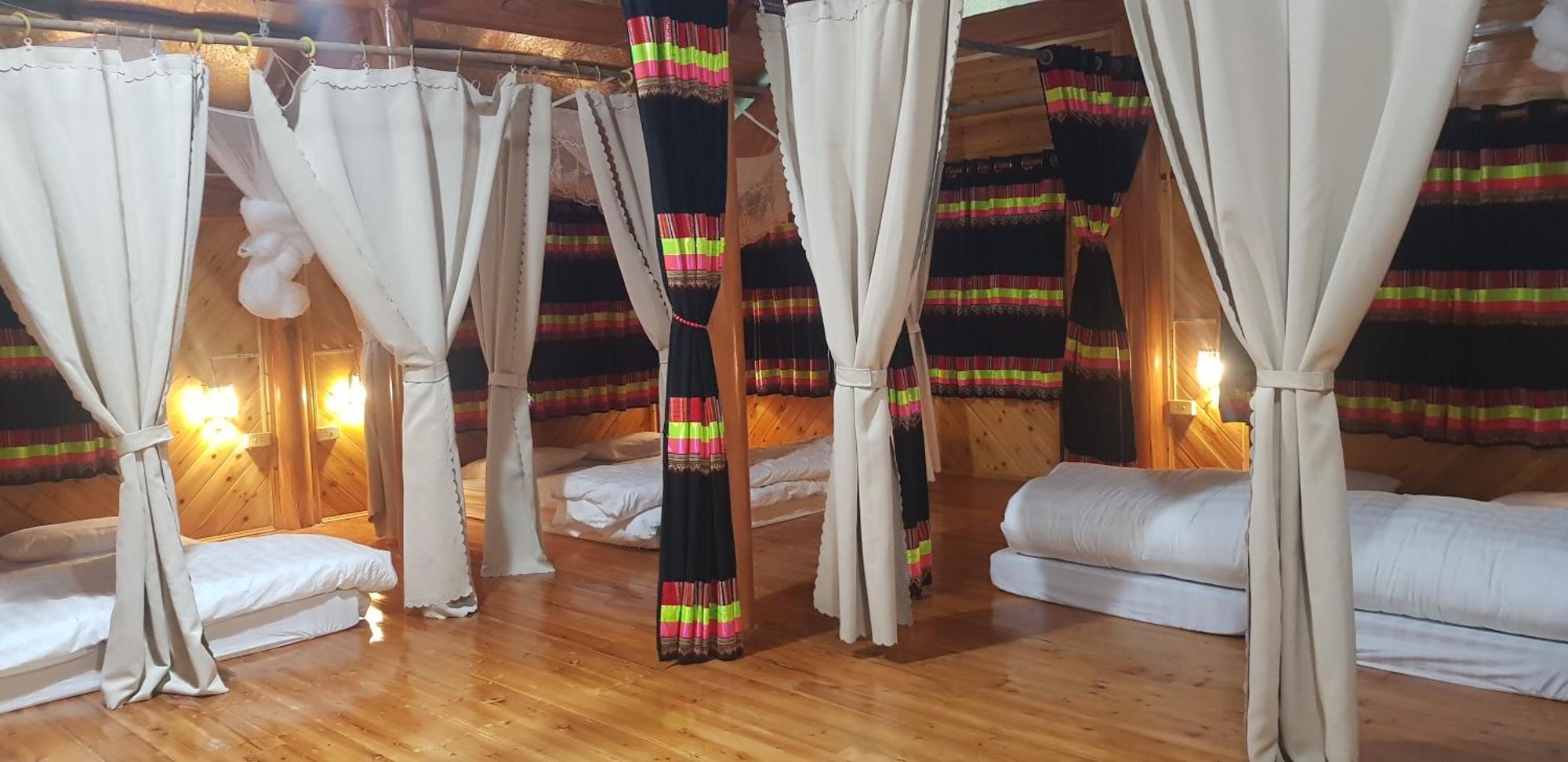 Bac Ha Threeland Homestay ภายนอก รูปภาพ