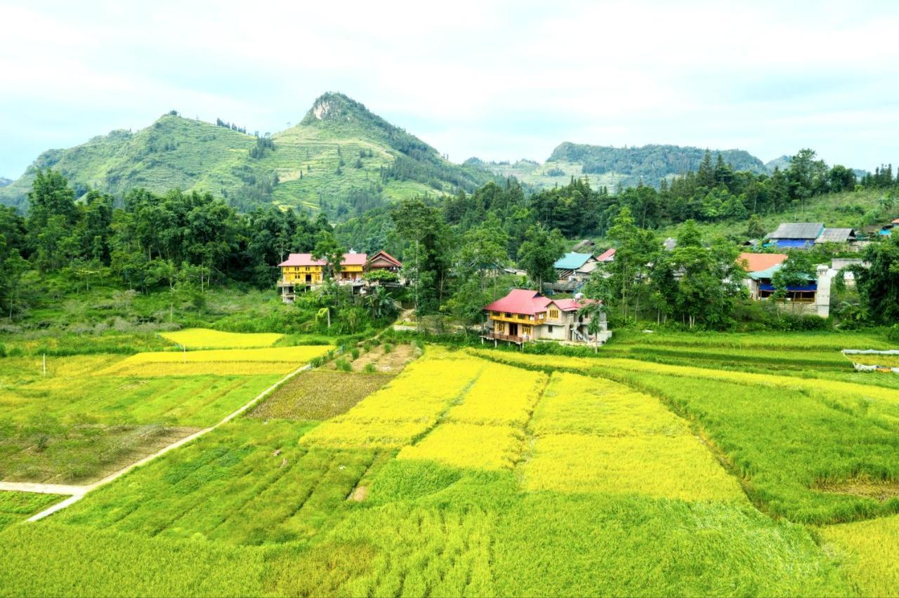 Bac Ha Threeland Homestay ภายนอก รูปภาพ